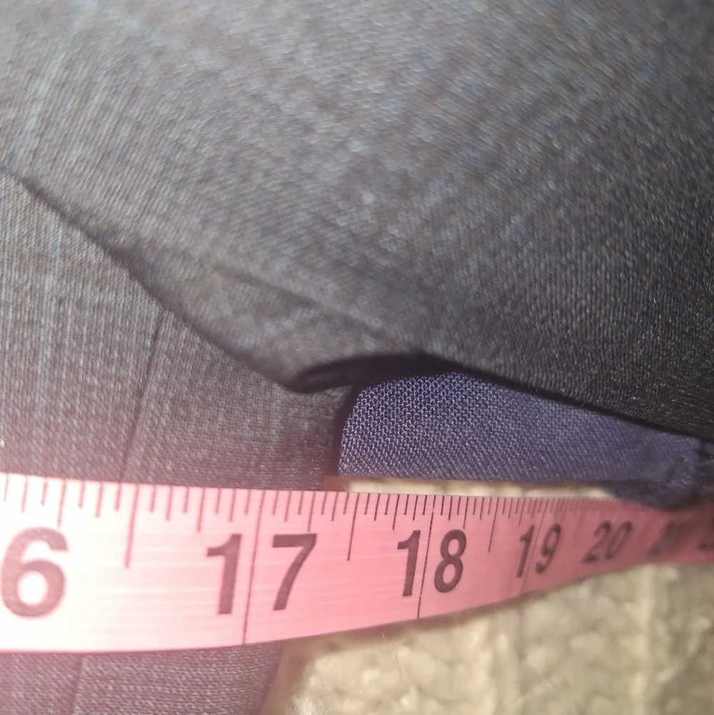 Lauren Ralph Lauren Men's Bloxbury Gray Blazer In A Size 12R. NWT